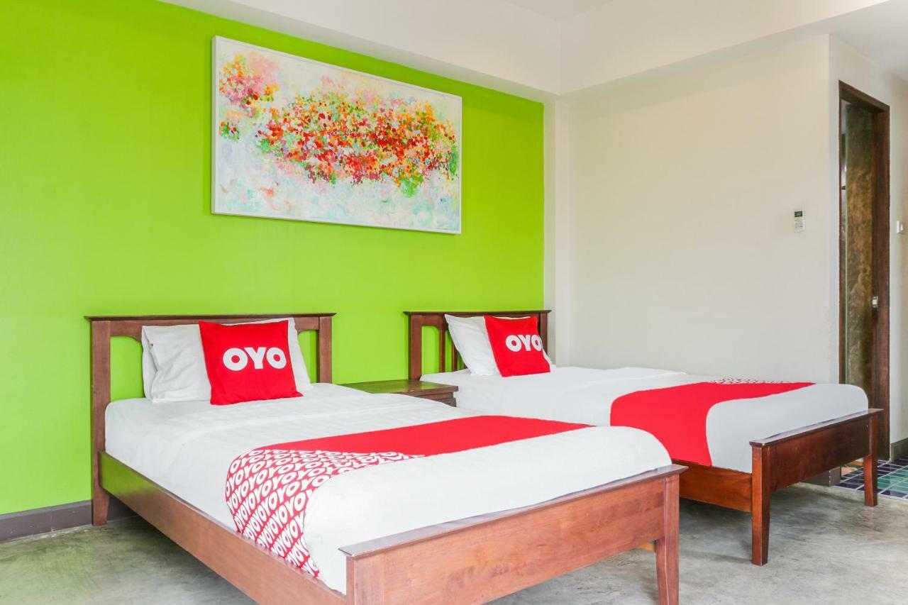 Hotel Oyo 233 Sunshine House Chiang Mai Exterior foto